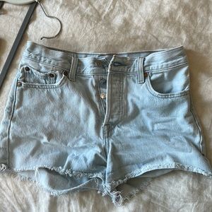 Levi’s shorts